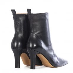TORAL SQUARE TOE BLACK LEATHER ANKLE BOOTS 6 TORAL SQUARE TOE BLACK LEATHER ANKLE BOOTS