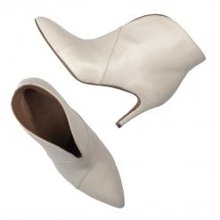 TORAL CREAM LEATHER ANKLE BOOTS