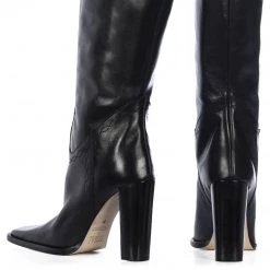 Toral CLASSIC STITCH LEATHER BOOTS IN BLACK TORAL X GUIZIO